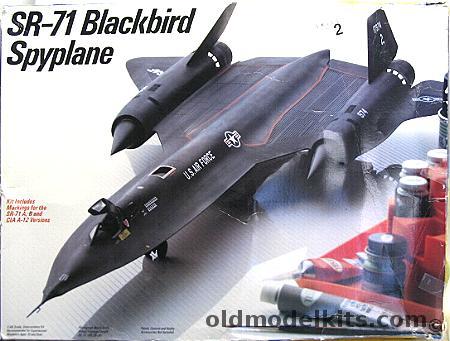 Testors 1/48 SR-71 Blackbird Spyplane - Builds  SR-71B / CIA A-12 / M12 Blackbird, 584 plastic model kit